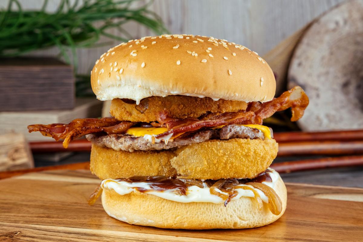 Toms World Famous Chiliburgers – Breakfast • Lunch • Mexican